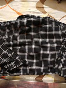 Plaid Tie Hem Crop Top