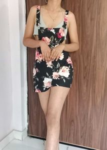 SHEIN Short Length Playsuit