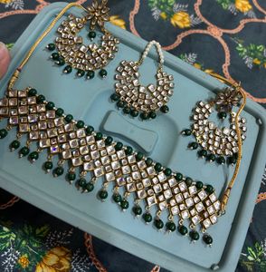 Choker Necklace