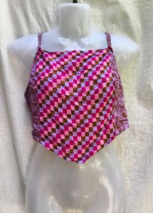 2556. Pink Checkered Crop Top