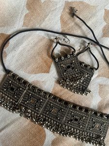 Oxidised Choker With Ear Ring