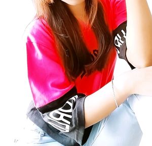 Balck&amp;pink Color Top ✨
