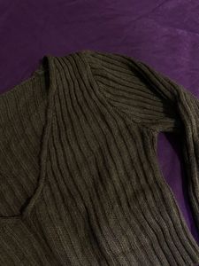 brown wollen crop top