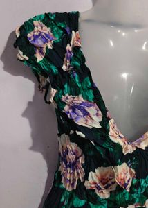 Chic Floral V-Neck Mini Dress