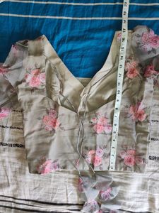 Beautiful Floral Top &amp; Skirt 🌸