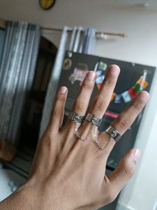 Gothic Chain Link Rings