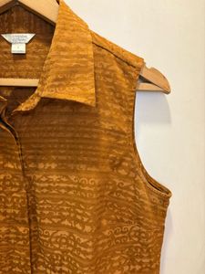 Beautiful Sleeveless Button-Up Shirt
