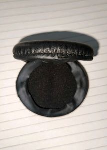 Crysendo 5cm by 6 cm oval headphones earpads.