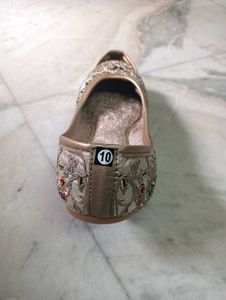 embroidery mojdri