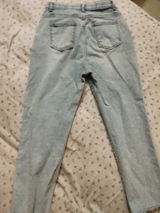SHADED MOM FIT JEANS