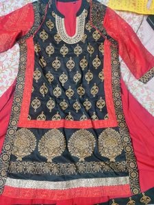 Double Layer Anarkali With Embroidered Neck (xxl)