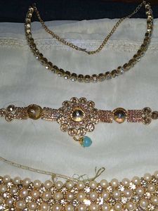Mere Pass Extraa Jewellery Hai Esliye Selling Kare