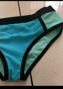 M Brief 💙