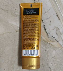 Skincare Bundle: Sunscreen, Moisturizer &amp; More!