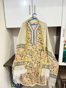 Floral Print Salwar/Kurta Set