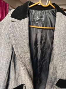 Herringbone Blazer - Classic Style