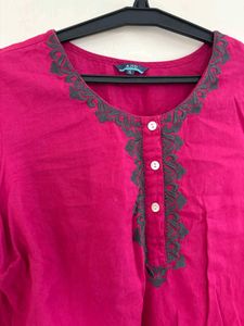 AJIO SHORT FULL SLEEVES KURTI