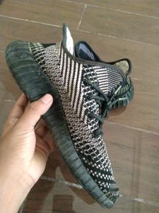 Adidas Originals Yeezy 350 V2 Yechiel