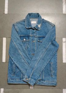 Denim Jacket - Stylish &amp; Versatile
