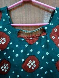 Bandhani Green Suit