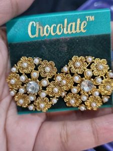 Vintage Floral Pearl Earrings