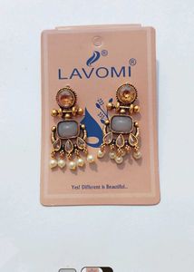 SALE🎄🎅🆕Bird &amp; Gemstone Statement Earrings