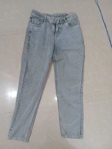 Light Wash Jeans