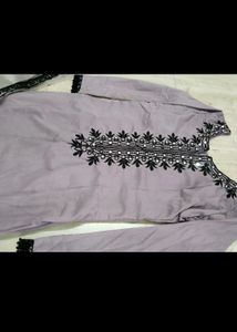 Embroidered Pakistani Kurta Set