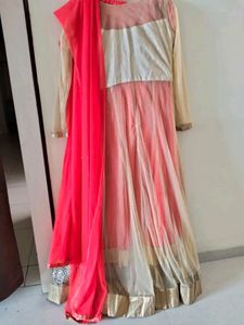 A 4 PIECE SUIT BAJIRAO MASTANI WITH AMAZING ELEGANT HEAVY WORK ON NET FABRIC