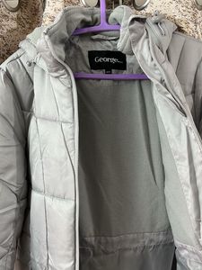 Silver Puffer Jacket 🧥❄️