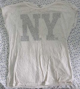 White Tshirt