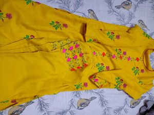 Elegant Yellow Kurta Set
