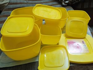 Set of 5 New plastic boxes