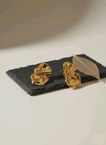 Stainless steel Anti Tarnish Sculptural Gold Drop