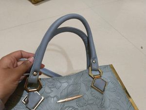 Elegant Floral Handbag