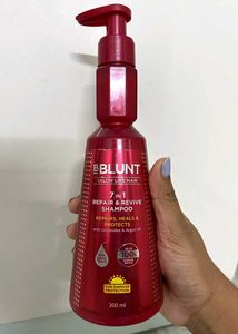 BBlunt 7 in 1 Repair & Revive Shampoo