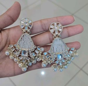 Light Weighted Big Earrings