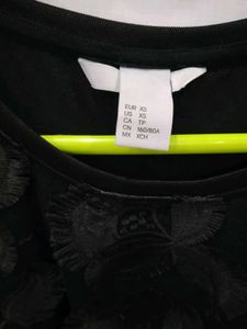 Branded(H&amp;M)Floral Applique Tank Top