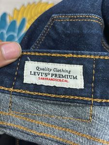 Levi&#39;s Jeans Just Worn Once