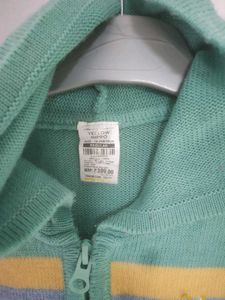 Girls Woolen Hoddie