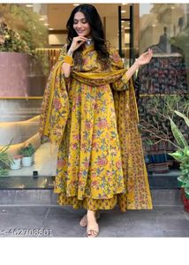 Elegant Floral Kurta Set
