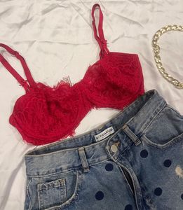 Victoria Red Non Padded Bra!