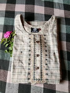 Elegant Embroidered Plaid Kurti Set
