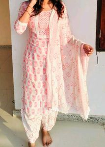 Elegant Pink Printed Kurta Set