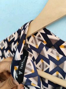 Van Hussen Round Neck Top