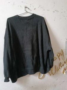 Looney Tunes Graphic Sweatshirt