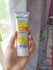 Garnier Vitamin C Face Wash