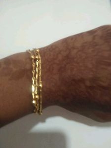 A Chain And Free Gift Inside