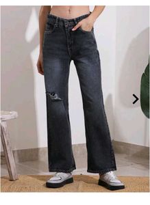 Distressed Wide Leg Jeans