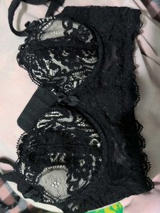 Black Lace Brallete